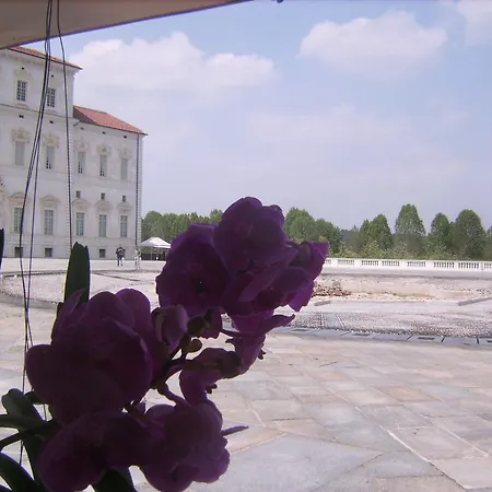 Monolocale Alla Reggia Apartmán *